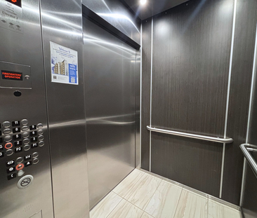 $2,199 / 2 br / 1 ba / 81 robinson st unit 809 - Photo 6