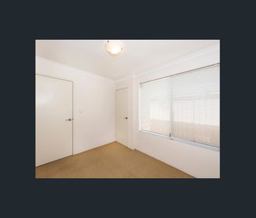 Warm & Inviting! - Photo 3