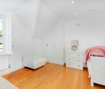 3 Bedroom Flat To Let - Photo 4
