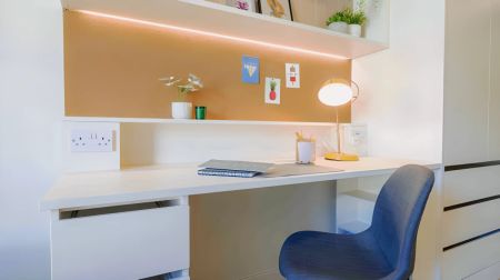 Bronze Studio - Photo 3