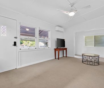 R1/58 Dorothea Street, Cannon Hill, Qld 4170 - Photo 6