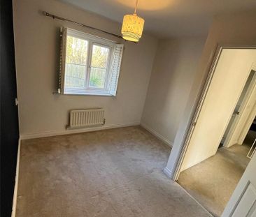 4 bedroom detached house to rent - Photo 6