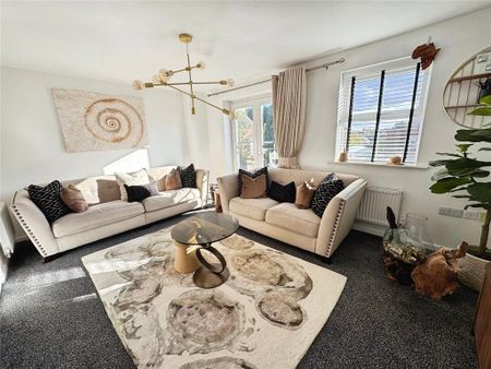 3 bedroom terraced house to rent - Photo 3