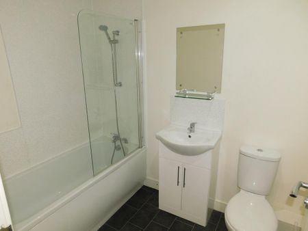 3 bedroom terraced house to rent - Photo 2