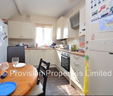 3 Bedroom for Rent in Leeds - Photo 3