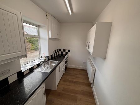 3 bedroom house to rent - Photo 3