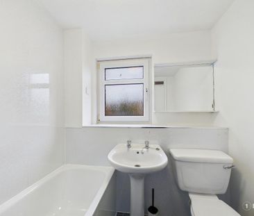 1 bedroom terraced house to rent - Photo 3