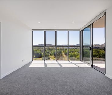 Modern 2-Bedroom Apartment in Lifestyle-Focused Complex! - Photo 3