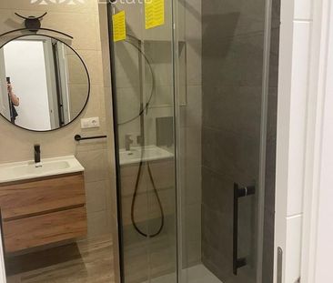 Piso de alquiler en De Sant Antoni, El Raval - Photo 6