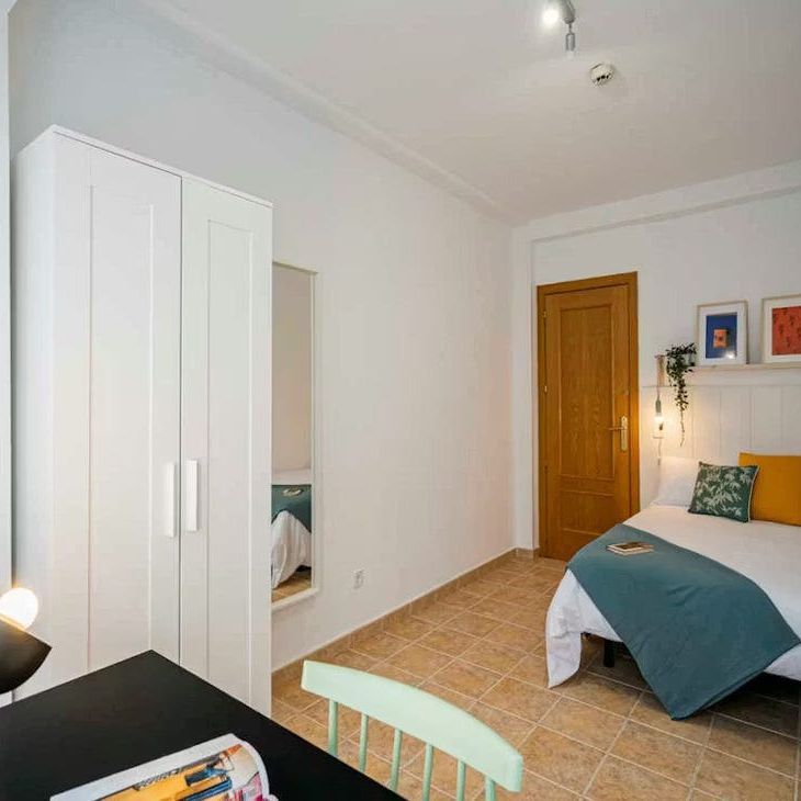 Calle de Bravo Murillo, Madrid, Community of Madrid 28020 - Photo 1