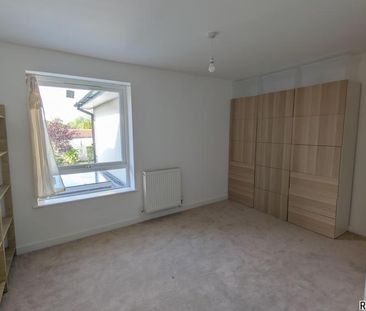 4 bedroom semi-detached house to rent - Photo 4