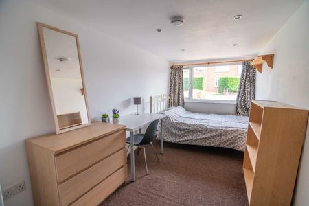 40, Crossways - Photo 4