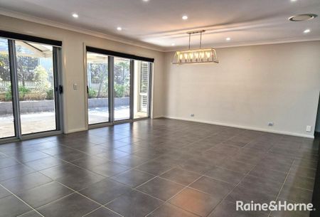 Spacious Modern Family Home in Glenfield - AVAILABLE NOW! - Photo 4