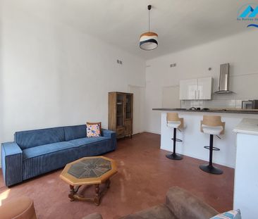 Location Appartement 3 pièces 54m² MARSEILLE 1er - Photo 1