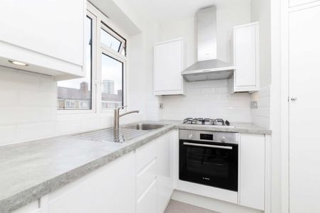 Neckinger Estate, Bermondsey, SE16, London - Photo 2