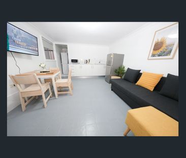 Auburn granny flat 1 bed with aircon for rent with fully furnished - Photo 3