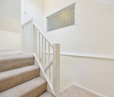 4 bedroom bungalow to rent - Photo 1