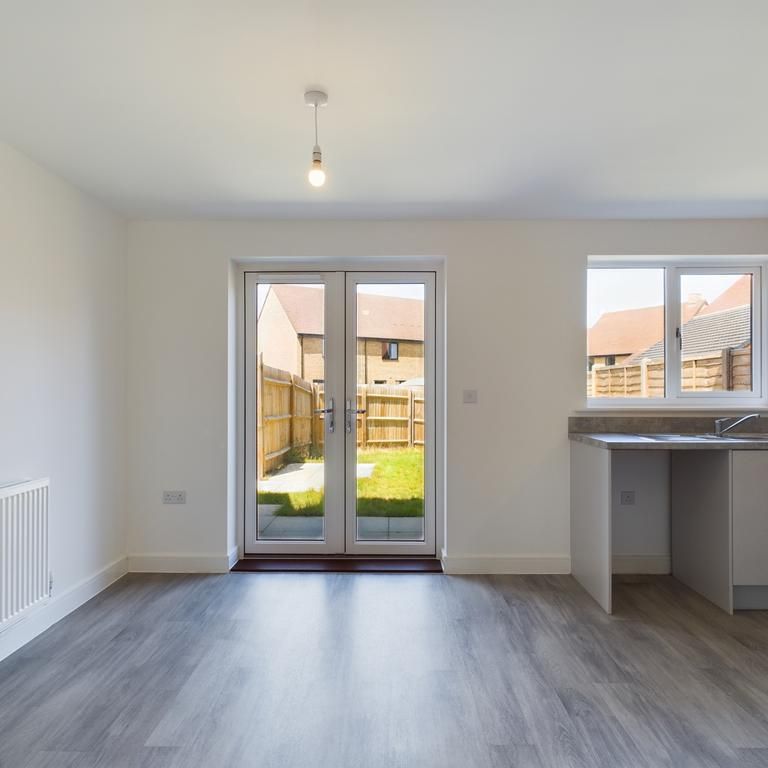 3 bedroom detached house to rent - Photo 1