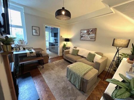 2 bedroom terraced house to rent - Photo 2