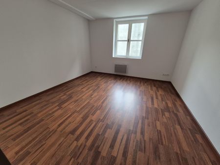 Location Appartement 3 pièces 80m² CAMBRAI 59400 - Photo 3