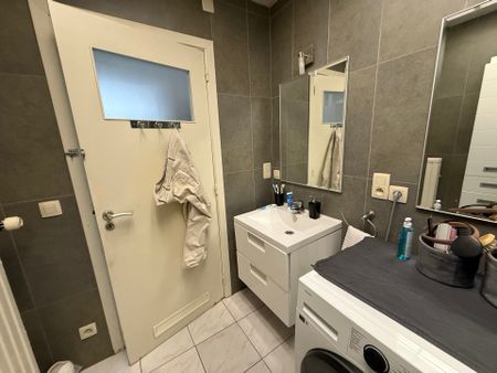 AALST - Lichtrijk appartement in het centrum. - Photo 2