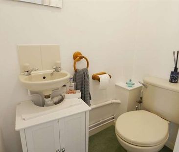 Tamar Way, Tangmere, PO20 - Photo 1