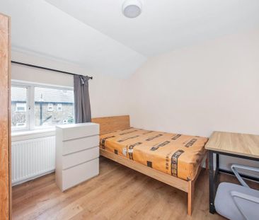 House share to rent - Photo 1