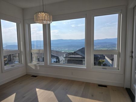 Executive 6 Bed Home in Tower Ranch - Photo 4