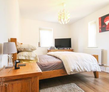 2 bedroom semi-detached house to rent - Photo 6