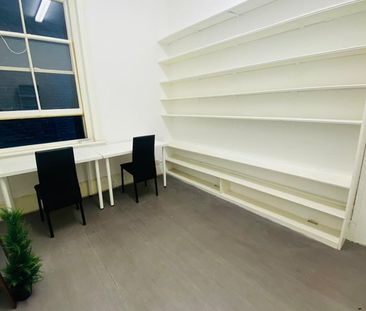 1 Bed Flat, Kensington Church Street, W8 - Photo 3