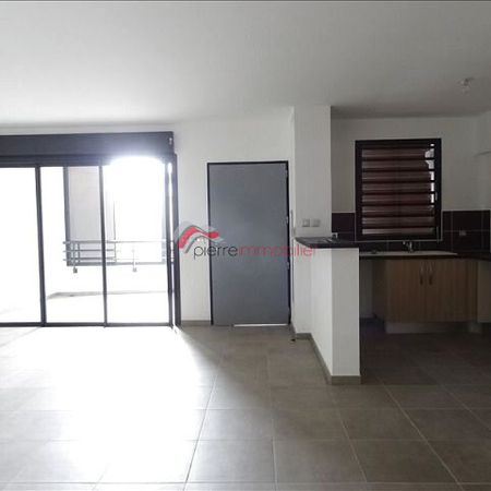 Location Appartement 3 pièces 71m² ST PIERRE 97410 - Photo 3
