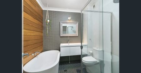 MODERN 2 BEDROOM UNIT – BEACHFRONT LOCATION - Photo 2