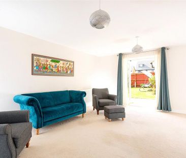 4 bedroom detached house to rent - Photo 1