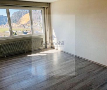 Le Corbusier 14, Le Locle, 3 pièces rénové dans quartier calme - Photo 3