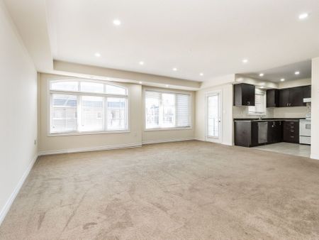 For Lease - 200 Veterans Drive Unit# 09, Brampton, Ontario - Photo 3