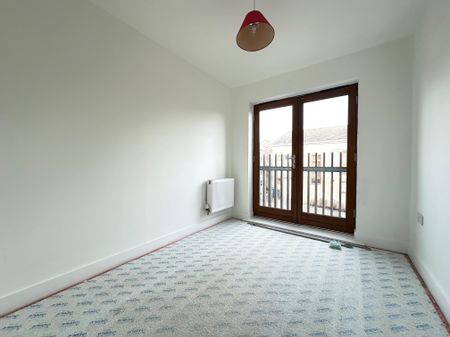 Great Mead, Chippenham - Photo 4