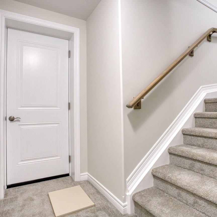 For Lease - 20 Elvira Way Unit# Lower, Thorold, Ontario - Photo 1