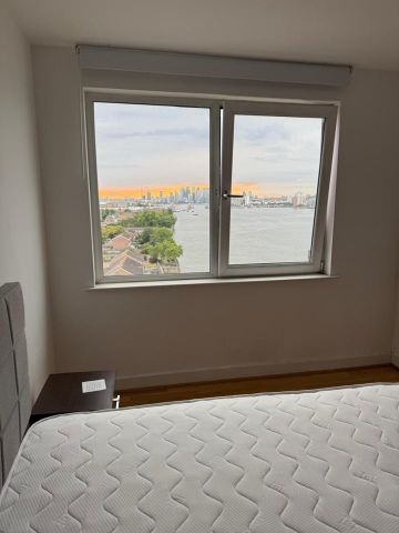 Room in a Shared Flat, Mast Quay, SE18 - Photo 3