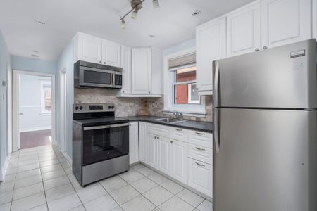 For Lease - 39 Cayuga Avenue Unit# Main, Toronto, Ontario - Photo 4