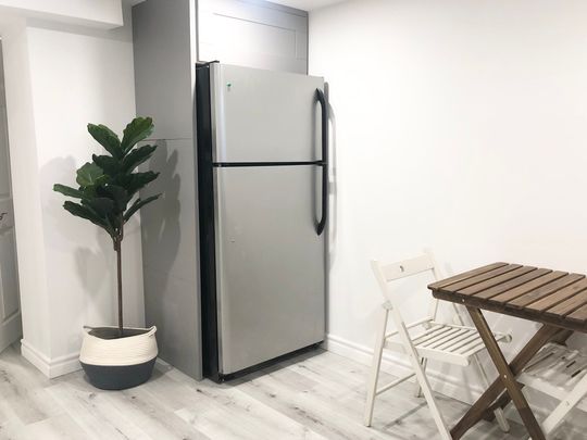 For Lease - 38 Wishing Well Drive Unit# C, Toronto, Ontario - Photo 1