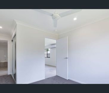 2 BEDROOM DUPLEX! - Photo 2