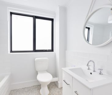 2/64 Holmes Road, Moonee Ponds - Photo 6