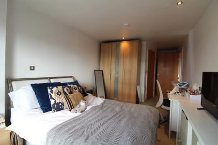 2 bedroom apartment to rent - Photo 4