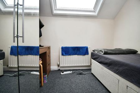 2 bedroom Flat To Let Total Size: 603 SQ FT - Photo 5
