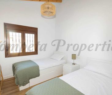Country Property in Algarrobo-Costa, Close to the beach - Photo 3