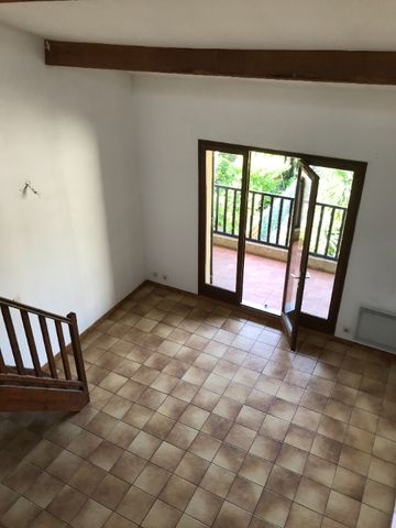 Arles proche centre T2 de 53m² avec mezzanine, - Photo 2