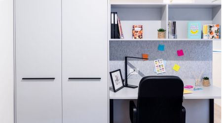 Two bedrooms and one bathroom that can be split into groups. 【2 weeks rent free】 - Photo 3