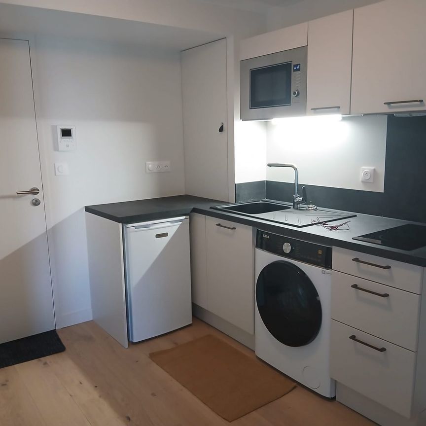 Location Appartement 1 pièce 18m² LA ROCHELLE 17000 - Photo 1