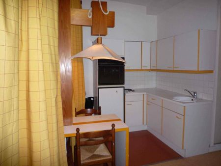 STUDIO MEUBLE - 8 RUE AU CHANGE - Photo 3