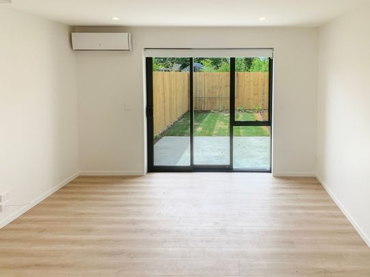 Snap Me Up! - Photo 1